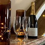 Loft Romantique - Balneo - Billard - Massage 아파트 베르통