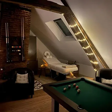 Loft Romantique - Balneo - Billard - Massage Daire